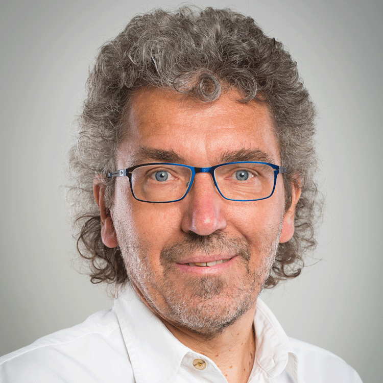 Portraitfoto - Dr. Josef Schnirzer